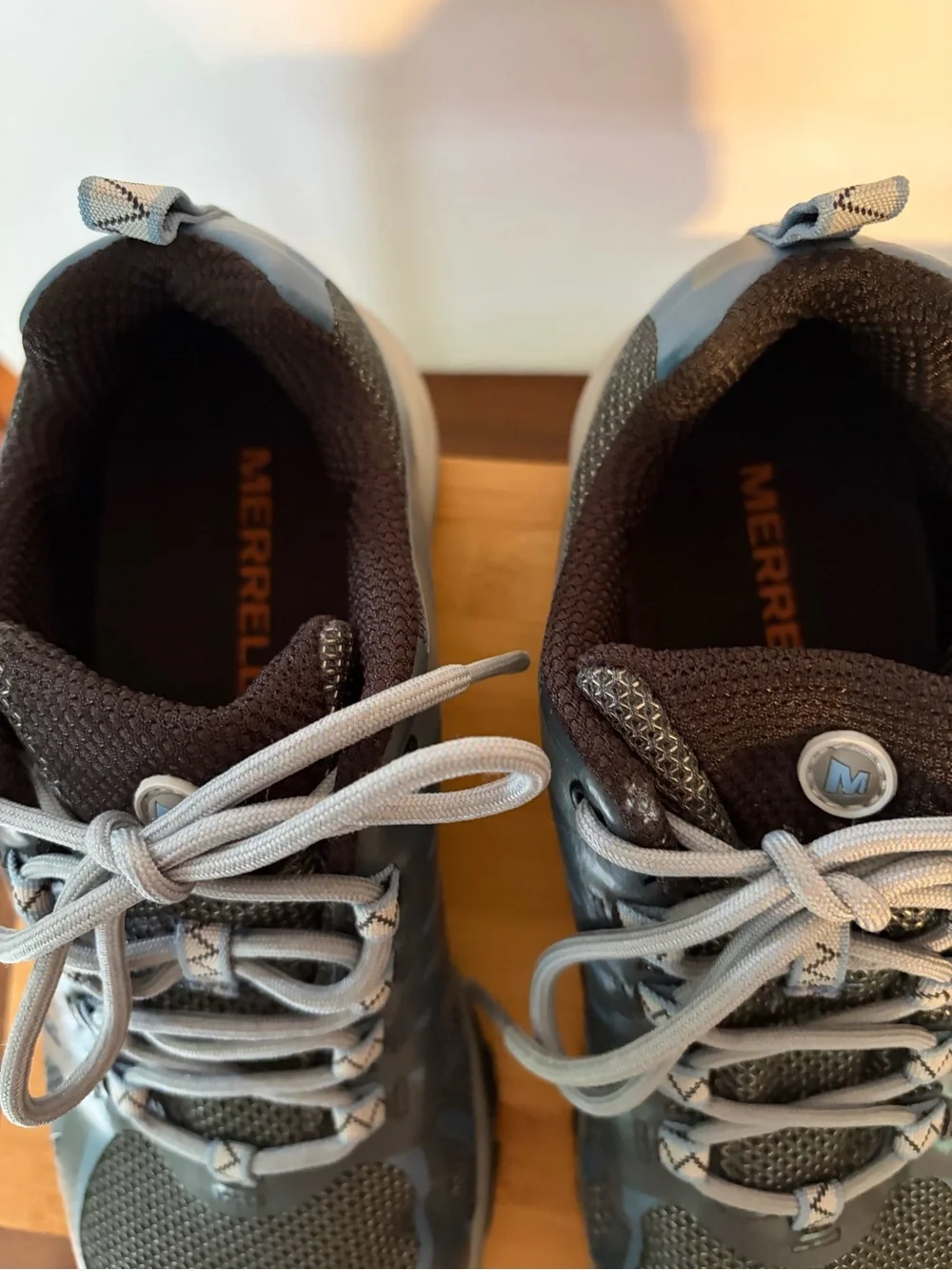 Merrell Women’s 6.5 Siren Edge Hiking Gray & Blue Trail Sneakers